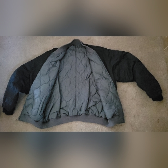 Sean Johns Reversible Men's Black Bomber Jacket - Picture 5 of 10